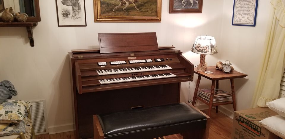 how i built an organ in our spare bedroom